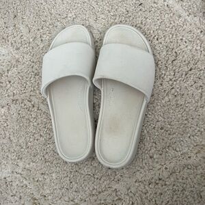 Lululemon, size 9 slides